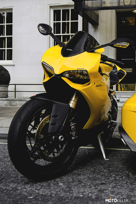 Ducati 1199 – Yellow dream. 