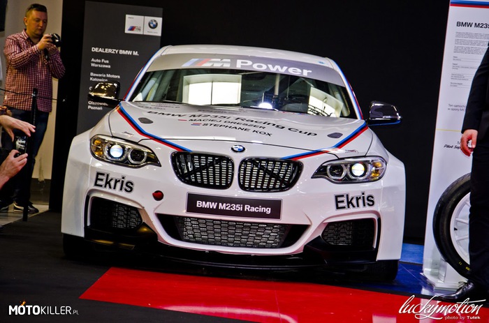 BMW M235i Racing –  