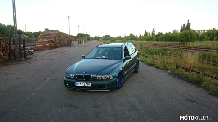 BMW e39 – Projekt BMW e39, jeżeli ktoś ma ochotę śledzić poczynania zapraszam na fp w źródle. 
