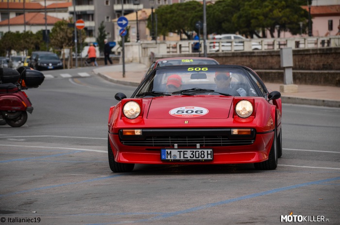 Ferrari 308 – Według mnie jeden z najładniejszych Ferrari wszechczasów. 
