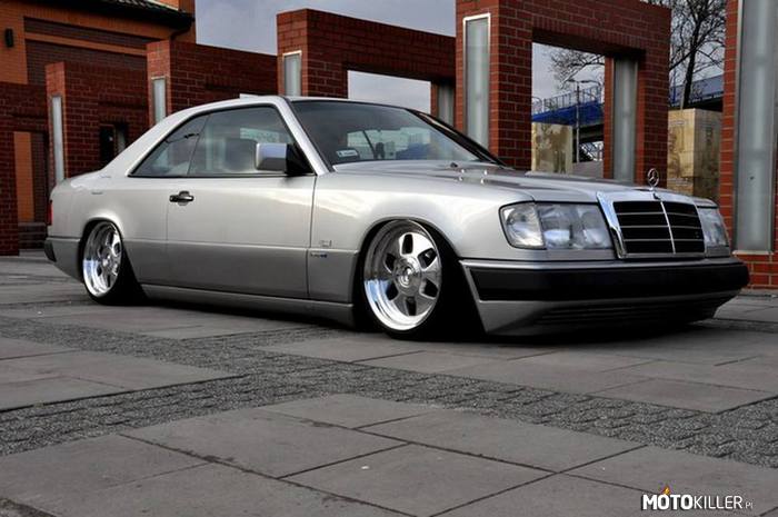 Mercedes-Benz W124 Coupe –  