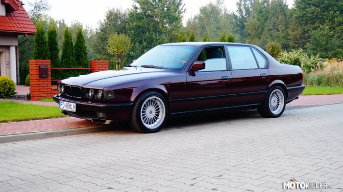 BMW E32 750iL 1992 –  