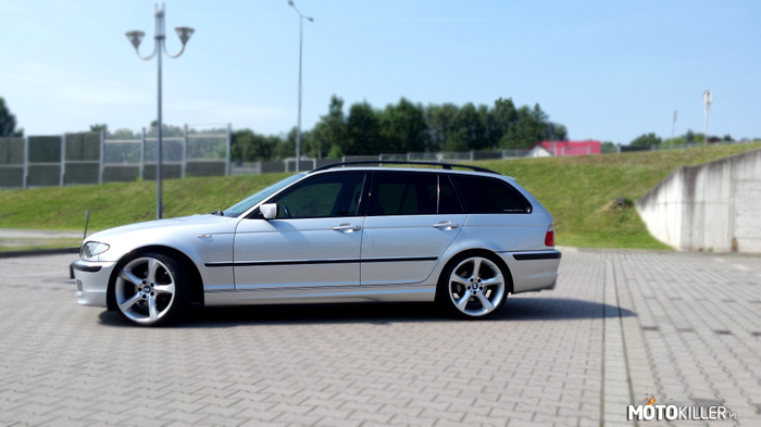 BMW E46 320D Touring – Moja bunia, kupiona 2 miesiące temu od fanatyka. BMW Przebieg oryginalny 263 tyś km, 183hp, 404Nm. Felgi 19&quot;, z przodu 8 cali, z tyłu 9 cali. Przód 225x35, tył 235x35. Oświetlenie ledowe. Środek ALCANTARA. 