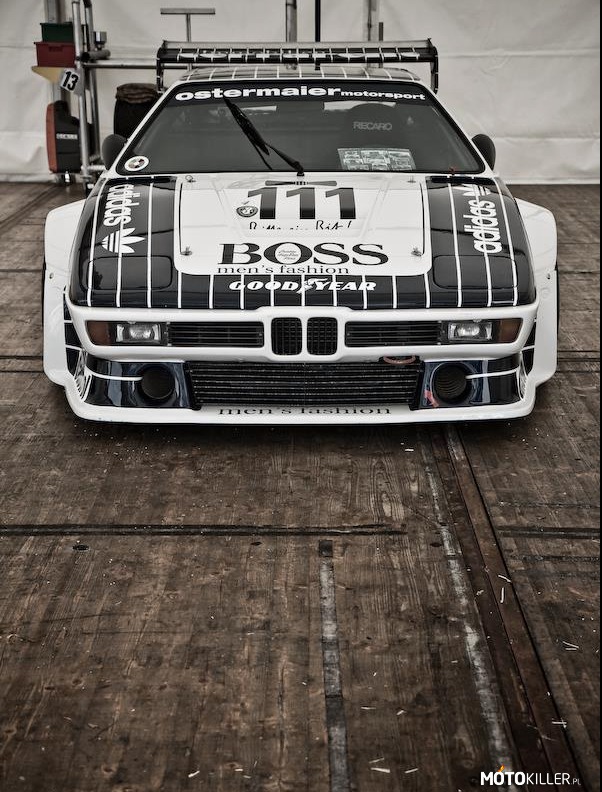 BMW M1 Race Car –  