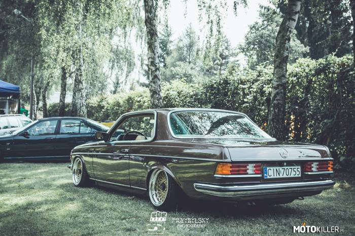 W123 Coupe –  