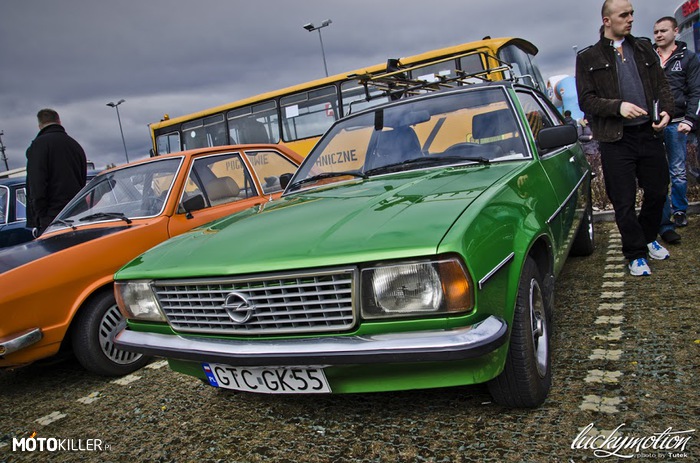 Opel Ascona –  