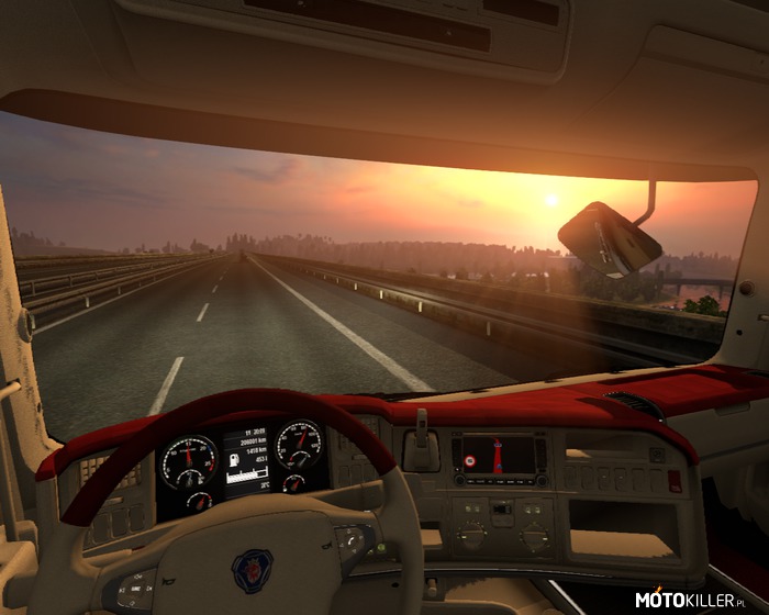 Scania R730 – Piękny zachód słońca za kierownicą ciężarówki. Niestety jazda jeszcze wirtualna. 