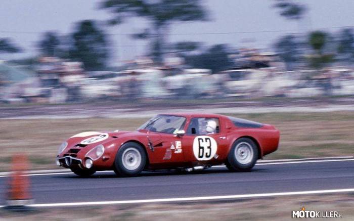Alfa Romeo Gulia TZ2 – Podczas wyścigu na torze Sebring 1966r. 