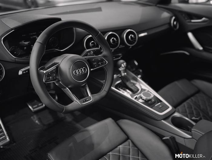 Wnętrze Audi TT –  