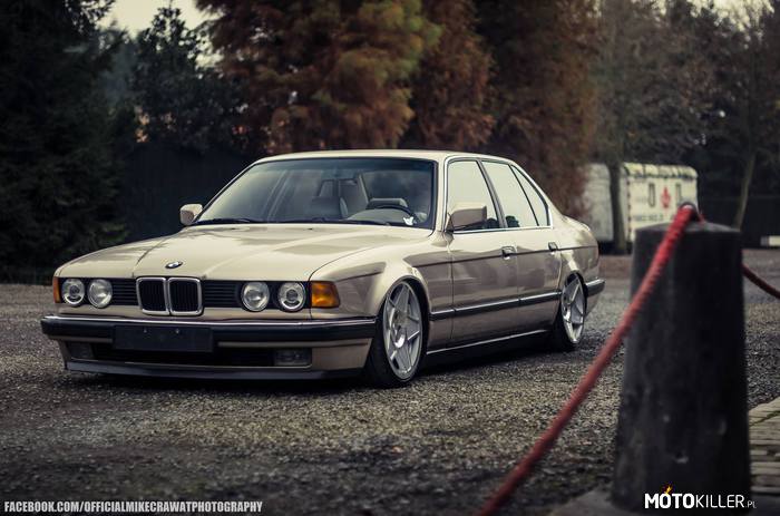 BMW E32 –  