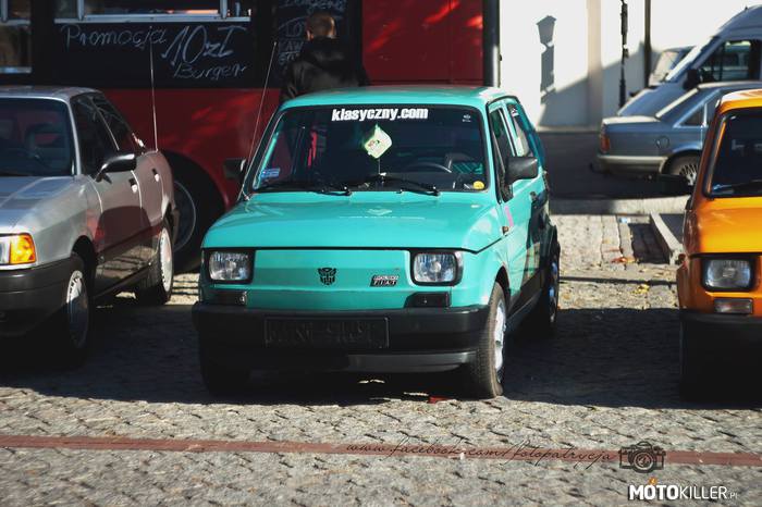 Fiat 126p – Przedstawiam wam mojego szerszenia. Zdjęcie ze zlotu Klasyczne Gniezno. 