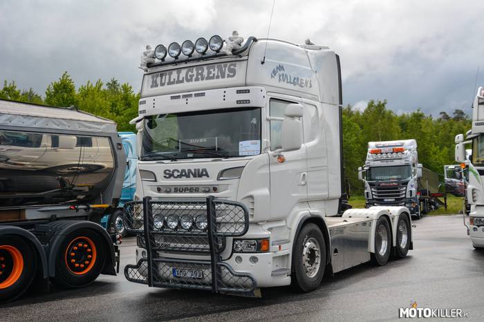 Scania S-u-p-e-r R620 V8 –  