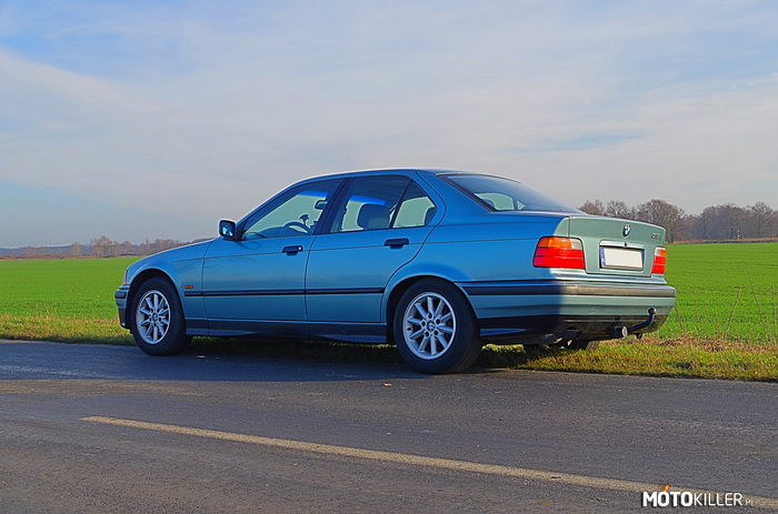 BMW moreagruen metallic – BMW E36 318i 98r 
Auto bez agro tuningu , w pełni seryjne.
Służy jako daily car 