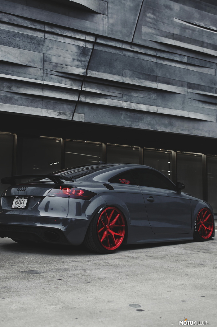 Audi TT-RS –  