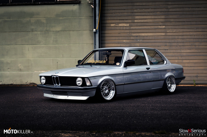 BMW E21 –  