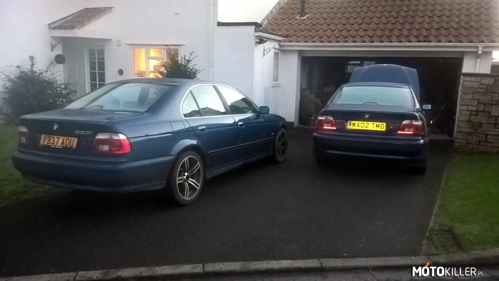 BMW e39 – Moja i taty BMW E39 bliźniaczki. Obie ten sam silnik czyli 2.2 na podwójnym vanosie benzyna o mocy 170 KM, takie samo wyposażenie. 
