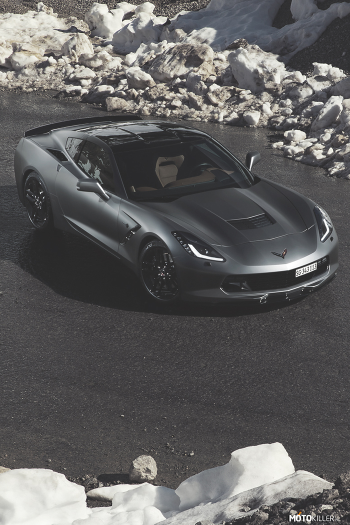 Corvette C7 –  