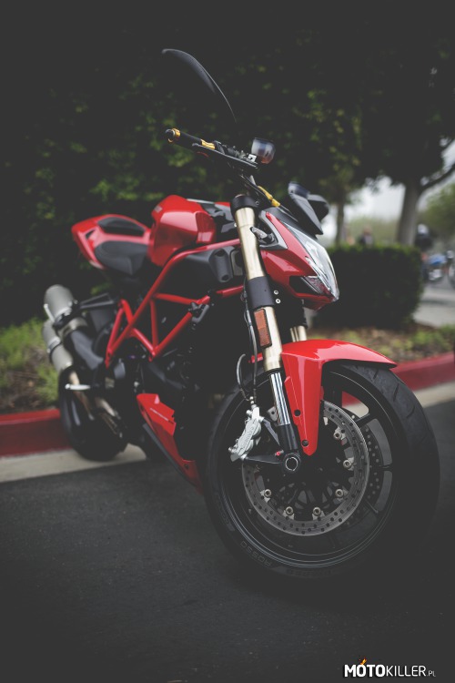 Ducati Streetfighter –  