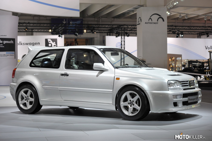 Volkswagen Golf III A59 – W latach 1992 - 1994 Volkswagen zajmował się projektem rajdowej wersji Golfa III. I stworzył A59 cechowały go znacznie lepsze osiągi, nawet w porównaniu do wersji VR6. Został on poszerzony i zmniejszony został prześwit. Dodano i zmieniono karoserie przez co nie tylko osiągami ale też wizualnie A59 znacznie odbiegało od seryjnej wersji. Pod maską Golfa A59 zamontowano doładowany turbosprężarką KKK, 4-cylindrowy silnik o pojemności 1999 cm³, który rozwijał 275 KM przy 6000 obr./min i 367 Nm przy 3500 obr./min. Nieoficjalnie potencjał jednostki napędowej szacowano na 400 KM, co z połączeniem napędu na 4 koła i 6- stopniową skrzynią dawało niesamowite osiągi.Projekt zarzucono w 1994 roku, lecz do dziś Golf A59 jest pewnego rodzaju legendą wśród fanów VW. Niestety do dziś  Dotrwały dwa egzemplarze, jeden jest w rękach prywatnych, a drugi stanowi eksponat muzeum VW w Wolfsburgu. Trzeci, jak głoszą pogłoski, został rozbity podczas testów. 