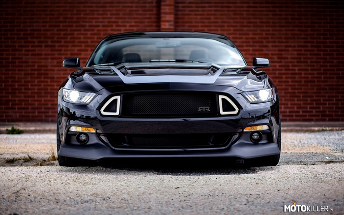Ford Mustang RTR –  