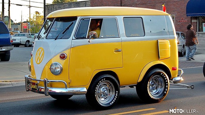VW Short Bus –  