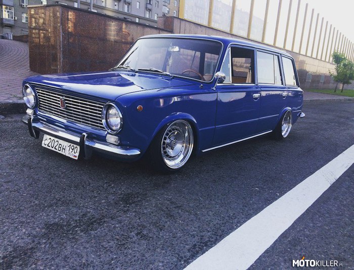 Low Gently Lada –  