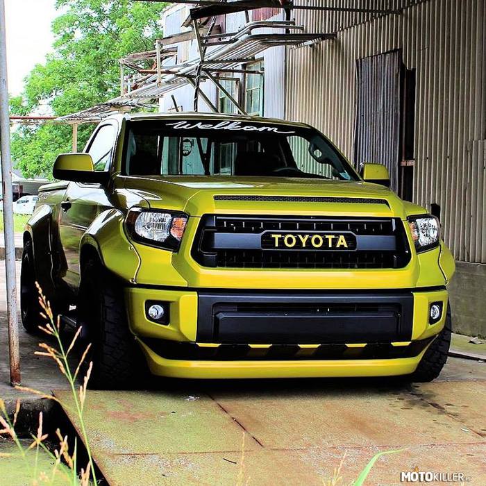 Toyota Tundra –  