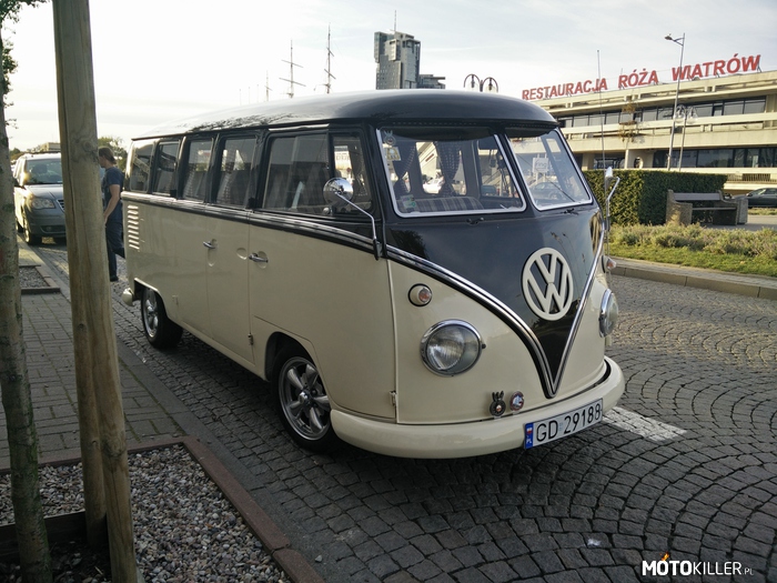 Volkswagen Bulik 1960 – Spotkany na spacerze. 