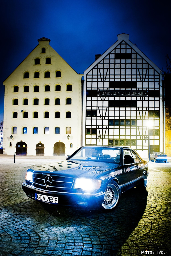 Mercedes W126 –  