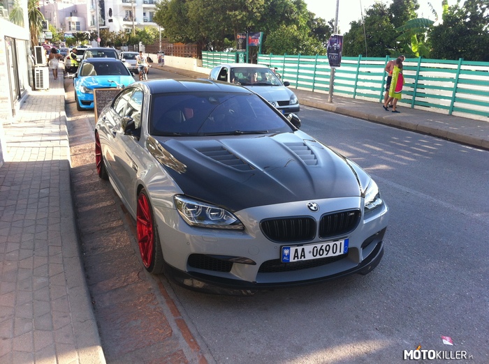 BMW M – Foto z wakacji w Albanii 