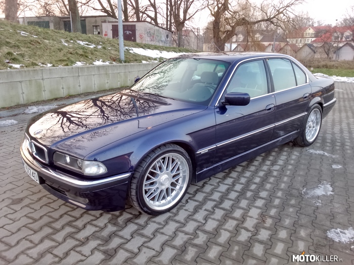 BMW 7 E38 –  
