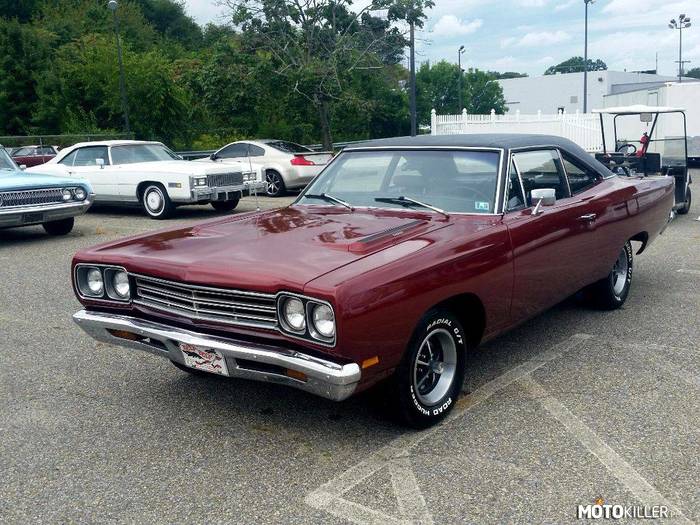 Plymouth Road Runner –  