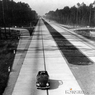 Gdzie wybudowano pierwszą autostradę? – We Włoszech. Włochy były pierwszym krajem, który rozpoczął budowę autostrad. Już w latach dwudziestych ubiegłego wieku wybudowano tam ponad 4,000 km dwupasmowych tras. Używane w Polsce słowo &quot;autostrada&quot; pochodzi właśnie z języka włoskiego. 
