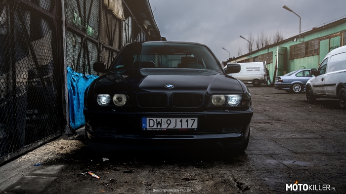 BMW E38 V8 4.4 Banditen Wagen – + bonus bus 