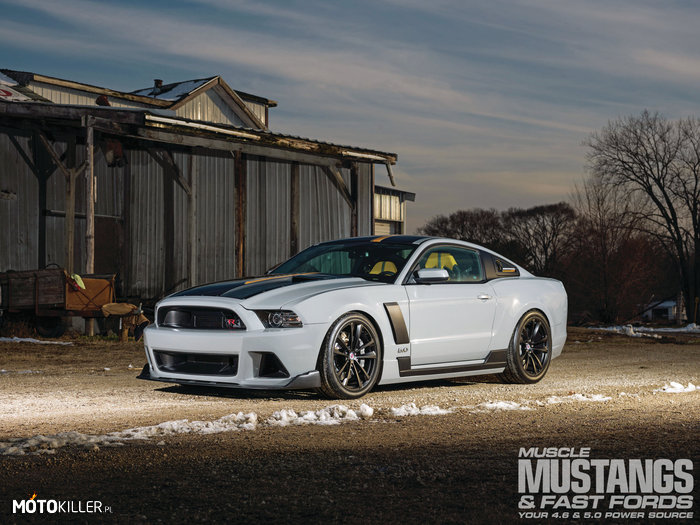 Ford Mustang GT –  