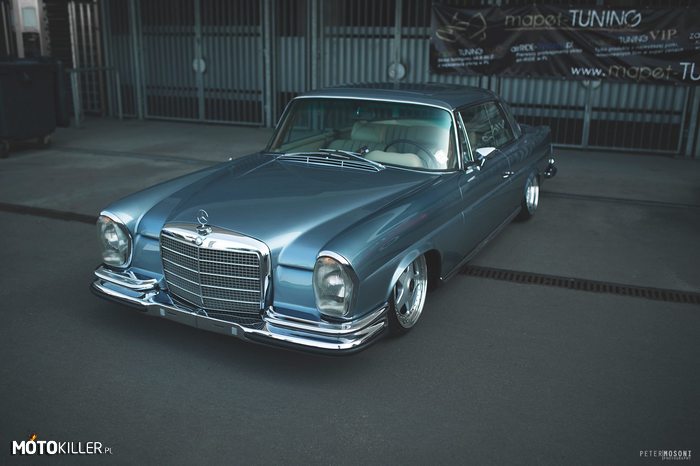 W111 coupe –  