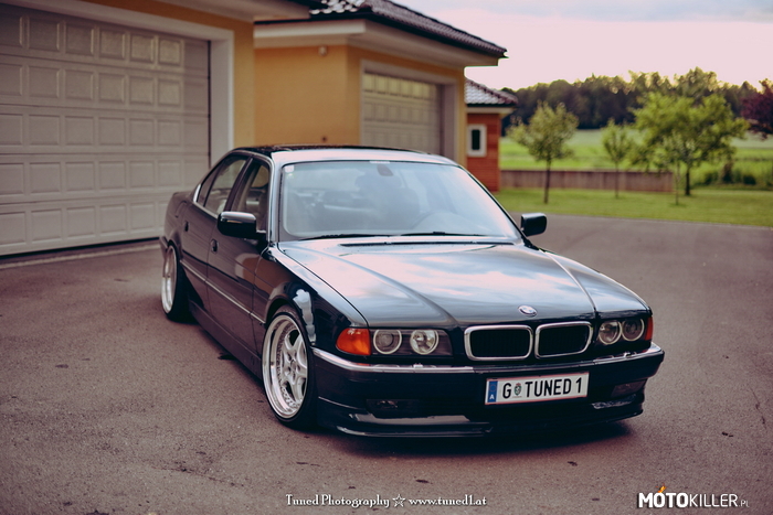 BMW E38 SERIES 7 –  