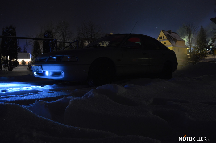 Mazda 626 zimowa sceneria –  