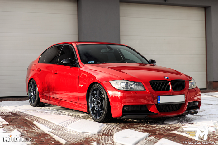 Czerwone piękne BMW E90 –  