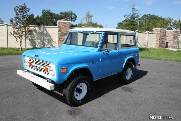 Ford Bronco –  
