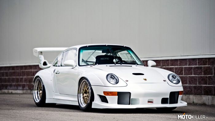 Porsche 911 GT2 –  