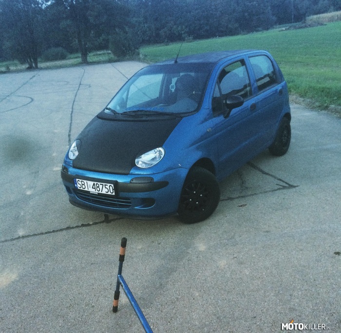 Matiz tuning black/blue – parking 