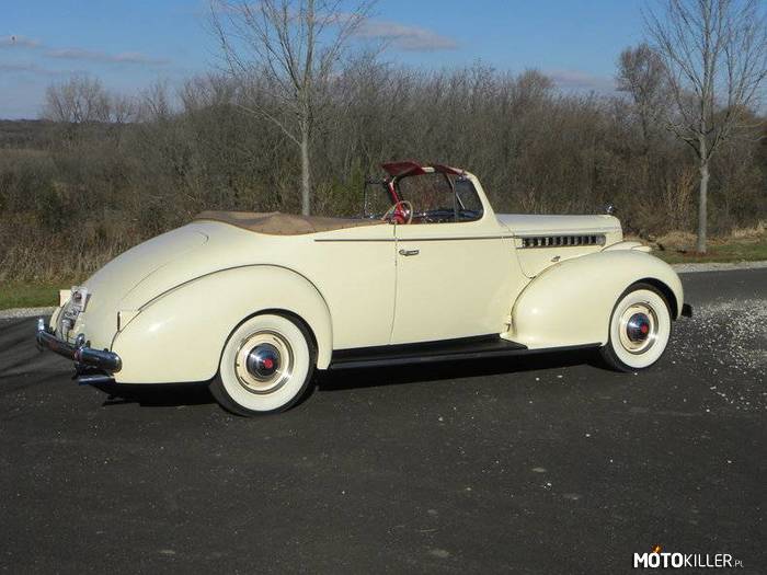Packard 120 Deluxe –  