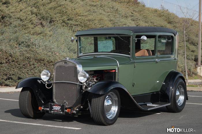 Ford Model A Hot Rod –  