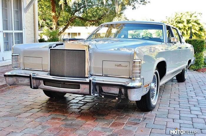 Lincoln Town –  