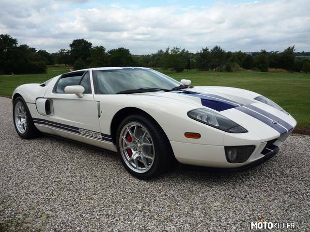 Ford GT –  
