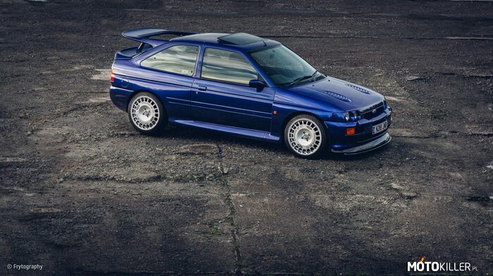 Ford Escort Cosworth RS –  