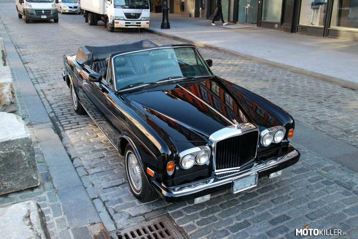 Bentley Continental –  