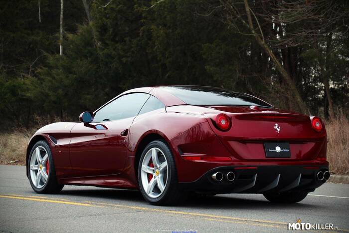 Ferrari California T –  