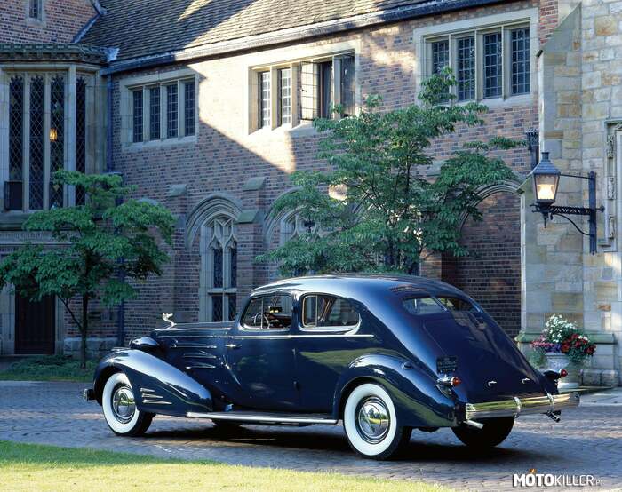 1936 Cadillac V-16 Aero-Dynamic Coupe –  